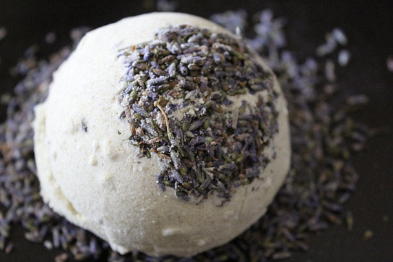 Lavender Dreams Relaxation Bath Bomb - Premium Stress-Relief Spa Experience
